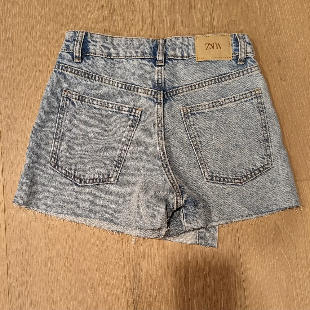 Zara chic light